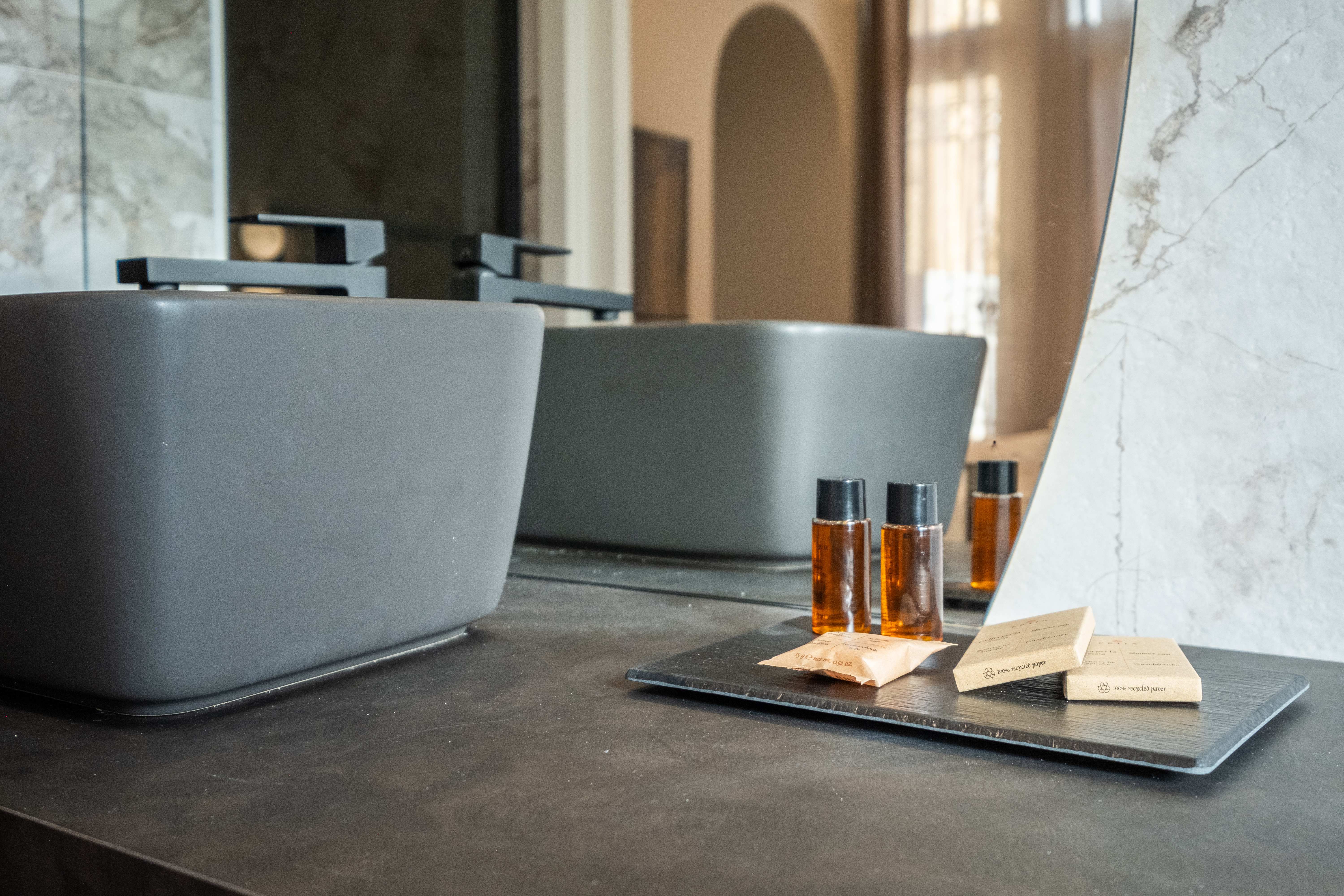 Stampace suite luxury toiletries